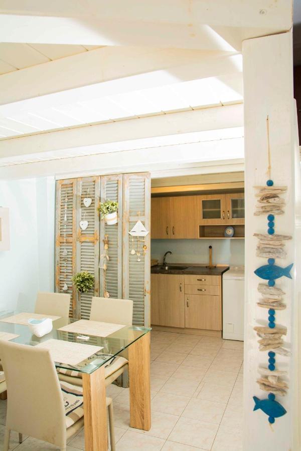 Modern 100m. From The Sea Apartment Skala Fourkas
